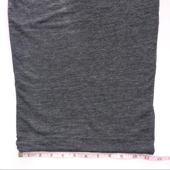 5/$20 NWOT Grey pencil skirt, size XS - Picture 5 of 9